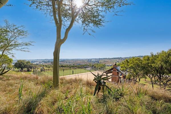 Massive stand in Blue Hills Equestrian Estate in Midrand. This stand is one of the few ...