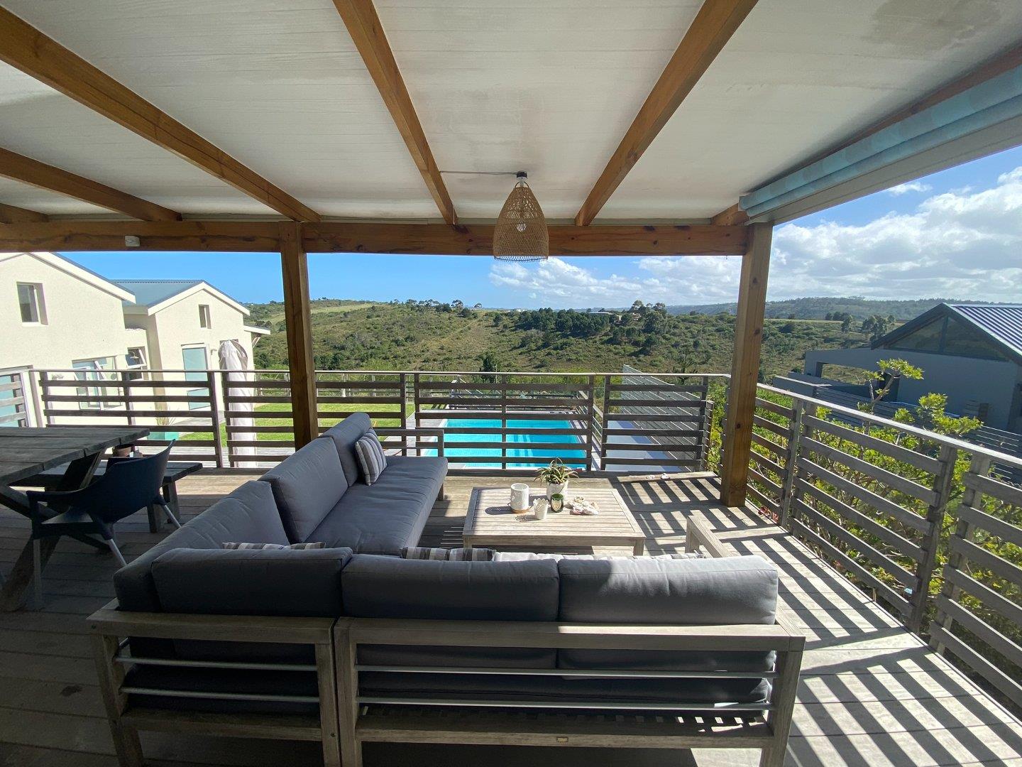 Photo of 3 Bedroom House to rent in Brackenridge Estate