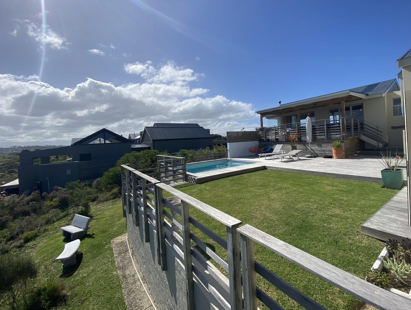 Photo of 3 Bedroom House to rent in Brackenridge Estate