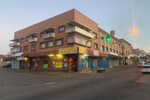 Well constructed face brick building on the very busy Buffalo Street in the city centre.

20 Apartments over 2 floors comprising:
- 3 ...