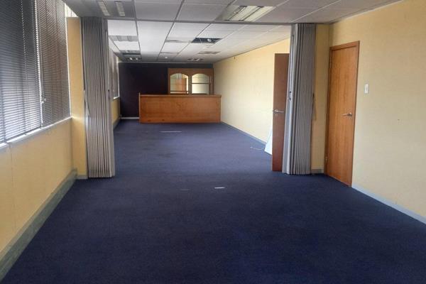 This building consists of a 850sqm retail area partly rented out and 2300sqm offices devided into 4 floors. 2 Floors is devided into ...