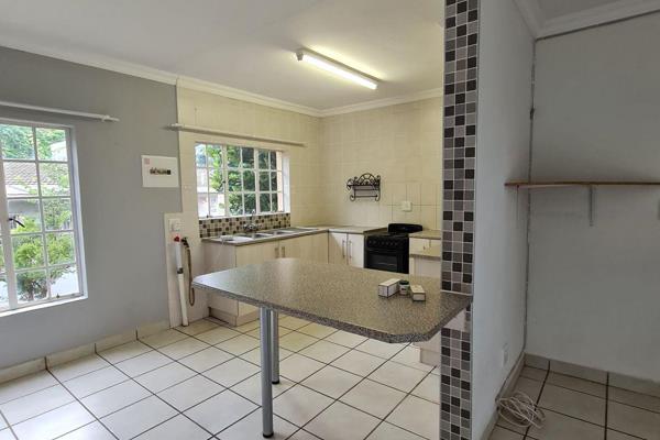 This secure bachelor flat is walking distance to the CBD of Barberton. Very neat open ...