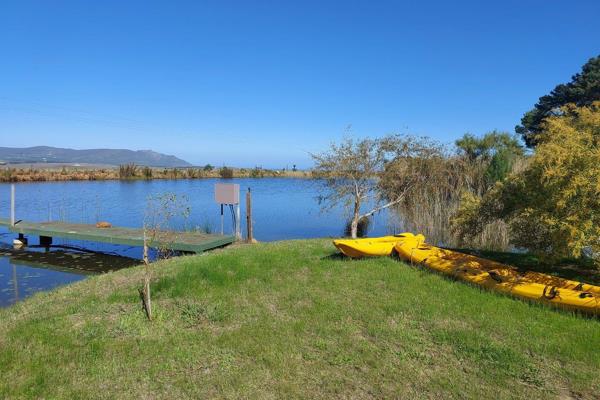 This 67 Ha farm is beautifully located in a valley on the Highlands road and close to ...