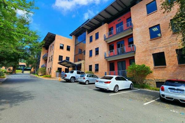 The 567m&#178; office to rent in Constantia Kloof is situated on the second floor ...