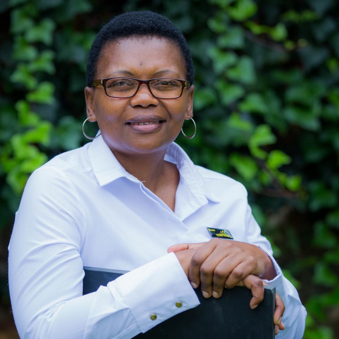 Agent profile for Muriel Maponya