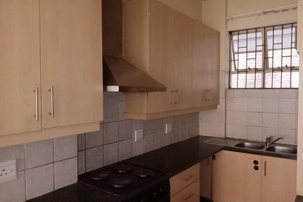 1 Bedroom flat walking distance to Killarney Mall
Convenient located flat.

Offering:

1 Bedroom

1 Bathroom (Bath, toilet ...