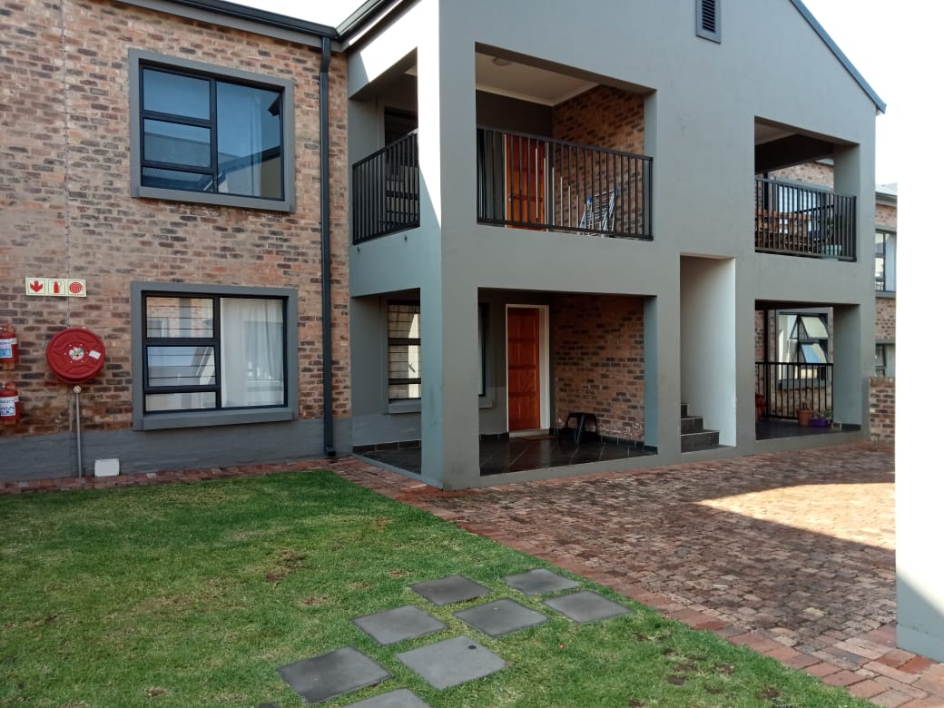 Florida, Roodepoort Property Property and houses for sale in Florida