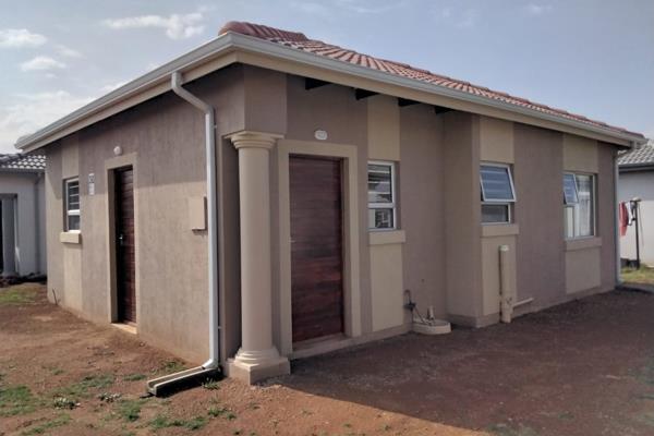 Get this new development with very affordable prices (Salfin Carnival green) offers you a specious newly build home for you and your family. 

Good quality schools around, a council office, clinics, community facilities ...