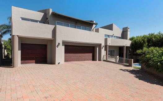 5 Bedroom House for sale in Marais Steyn Park