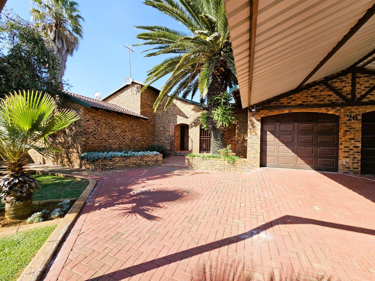 Greenhills Property Houses for sale in Greenhills