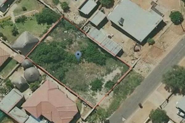 Large stand for Sale Soshanguve AA. You can build a magnificent house on this stand. It has all city of Tshwane services.

!!!!!! On ...