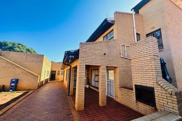 New and Exclusive in Lenasia South!!

This lovely property on a beautiful street in ...