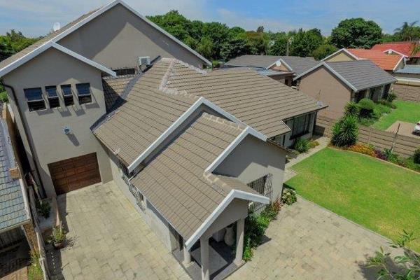 This family home is a stunner that ticks all the boxes. It is situated in Illiondale ...