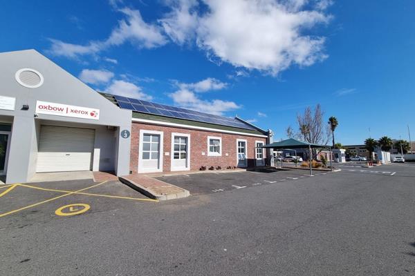 This impressive mini warehouse situated in the sought-after Centurion Business Park is ...