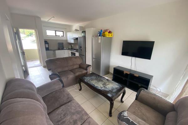 This 2 bedroom unit has 2 bathrooms, main en suite.
The unit is on the first floor and has an open plan kitchen and living room.
Each ...