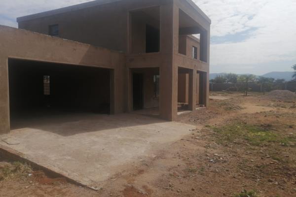 This incomplete house offers 5 bedrooms (main bedroom en-suite with walking closet, 4 full bath rooms, kitchen, lounge/living area ...