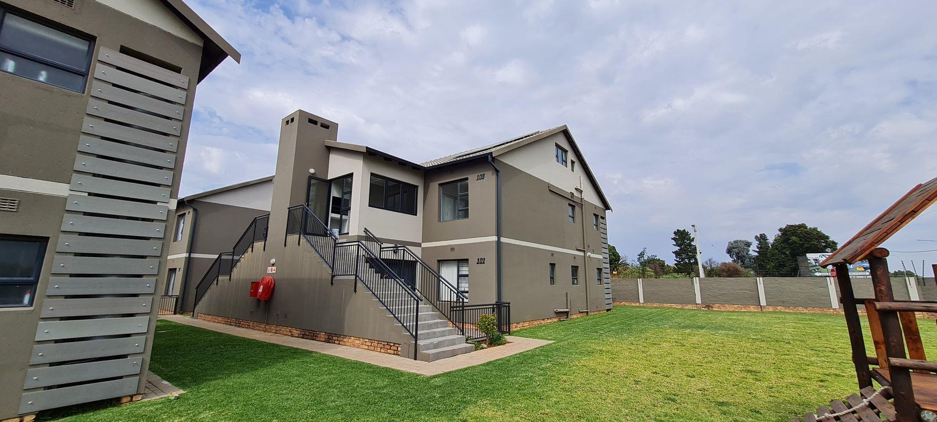 3 Bedroom Townhouse for sale in Brentwood Park P24112593592