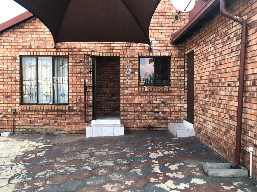 3 Bedroom House for sale in Lotus Gardens 7052 Ajowan Street Street