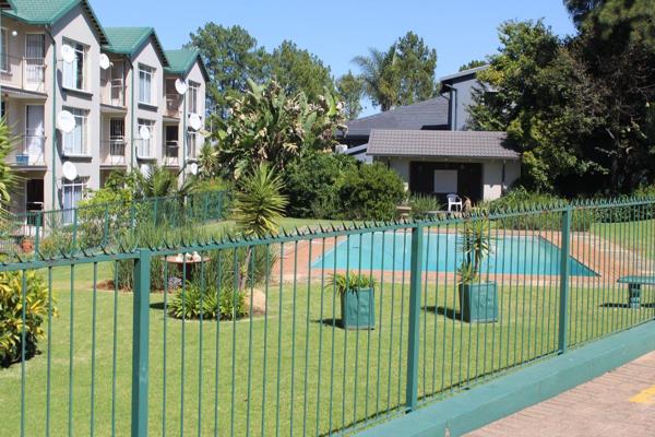 This First floor Apartment is For sale in Krugersdorp North and is situated in a Complex ...