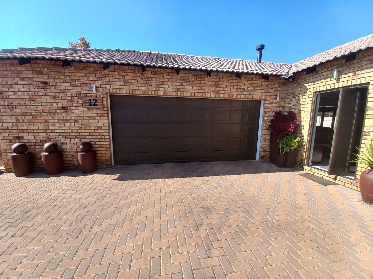 Townhouses for sale in Meyerton Meyerton Property