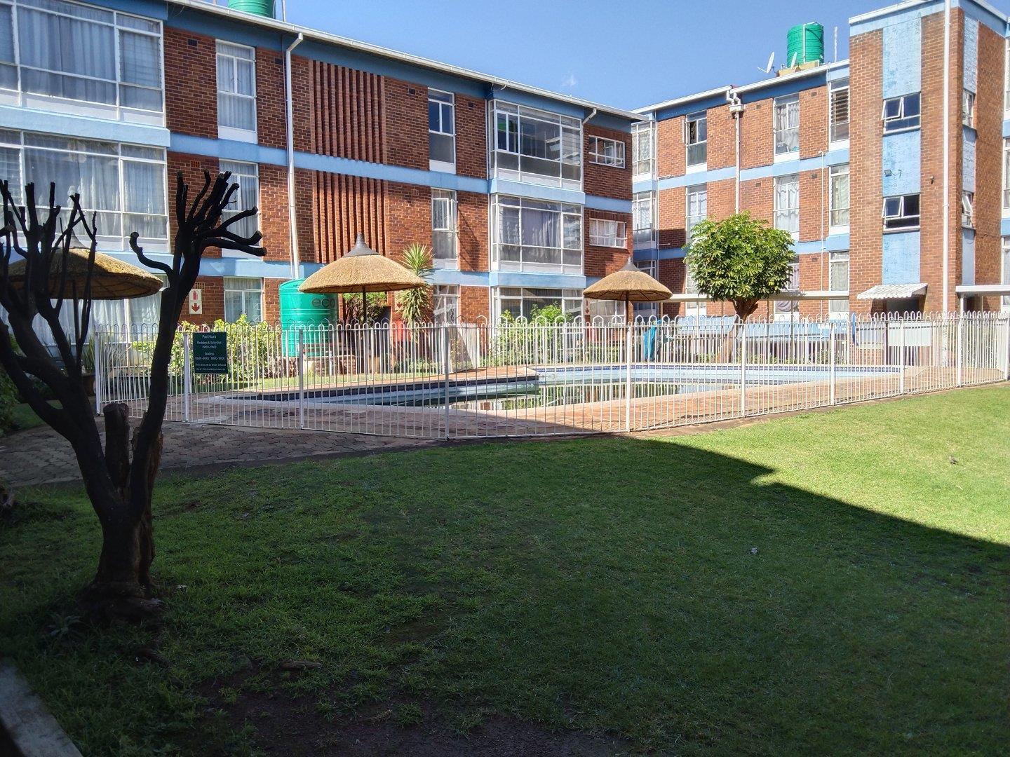 1 Bedroom Apartment / flat for sale in Kempton Park Central P24113892057