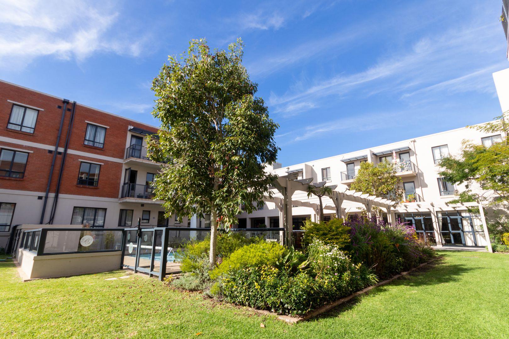 Pinelands, Cape Town Property Apartments / flats for sale in