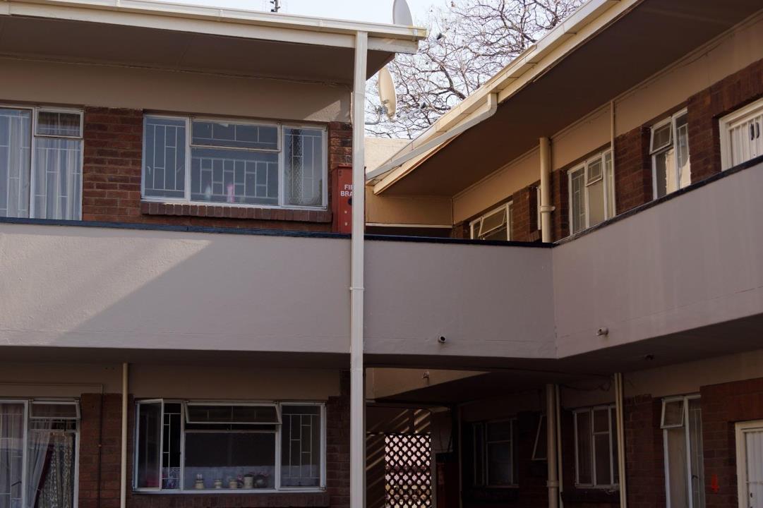 2 Bedroom Apartment / flat for sale in Rustenburg Central - P24-112717276