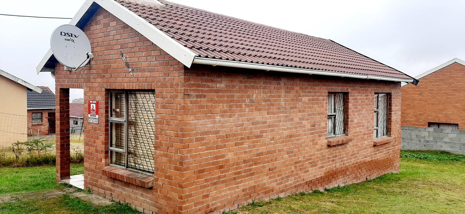 3 Bedroom House for sale in Phakamisa P24112726188