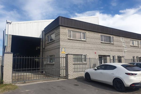 1200m2 unit for sale - Blackheath Industria.

This unit is perfect for light ...