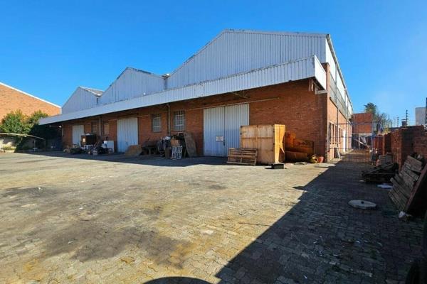 This property situated in 10th road represents a spacious warehousing facility with ...