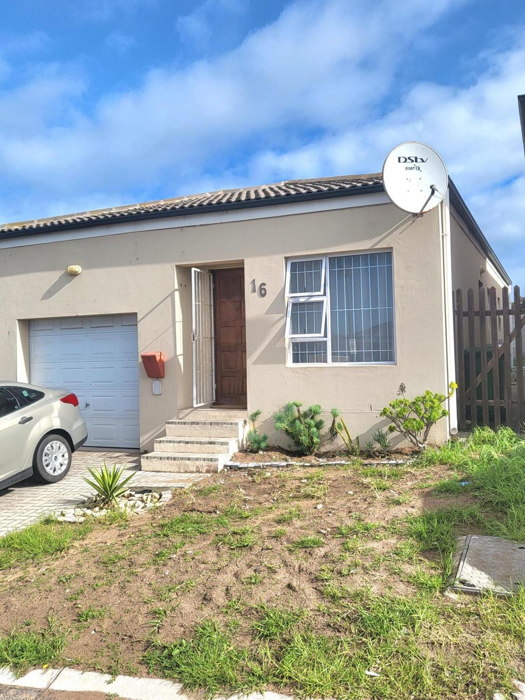 3 Bedroom House for sale in Saldanha Central - P24-112747039