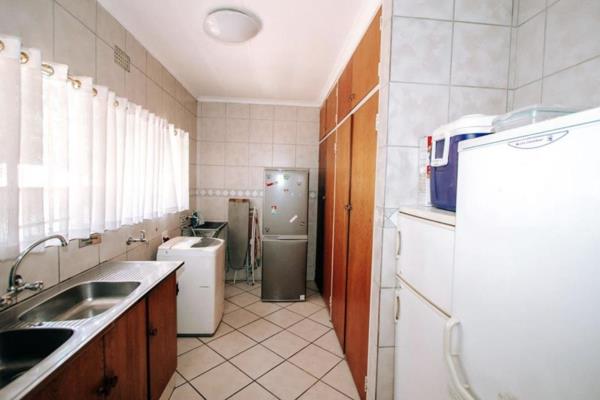 These property is a clean property, there are three rooms available, the rooms are for ...