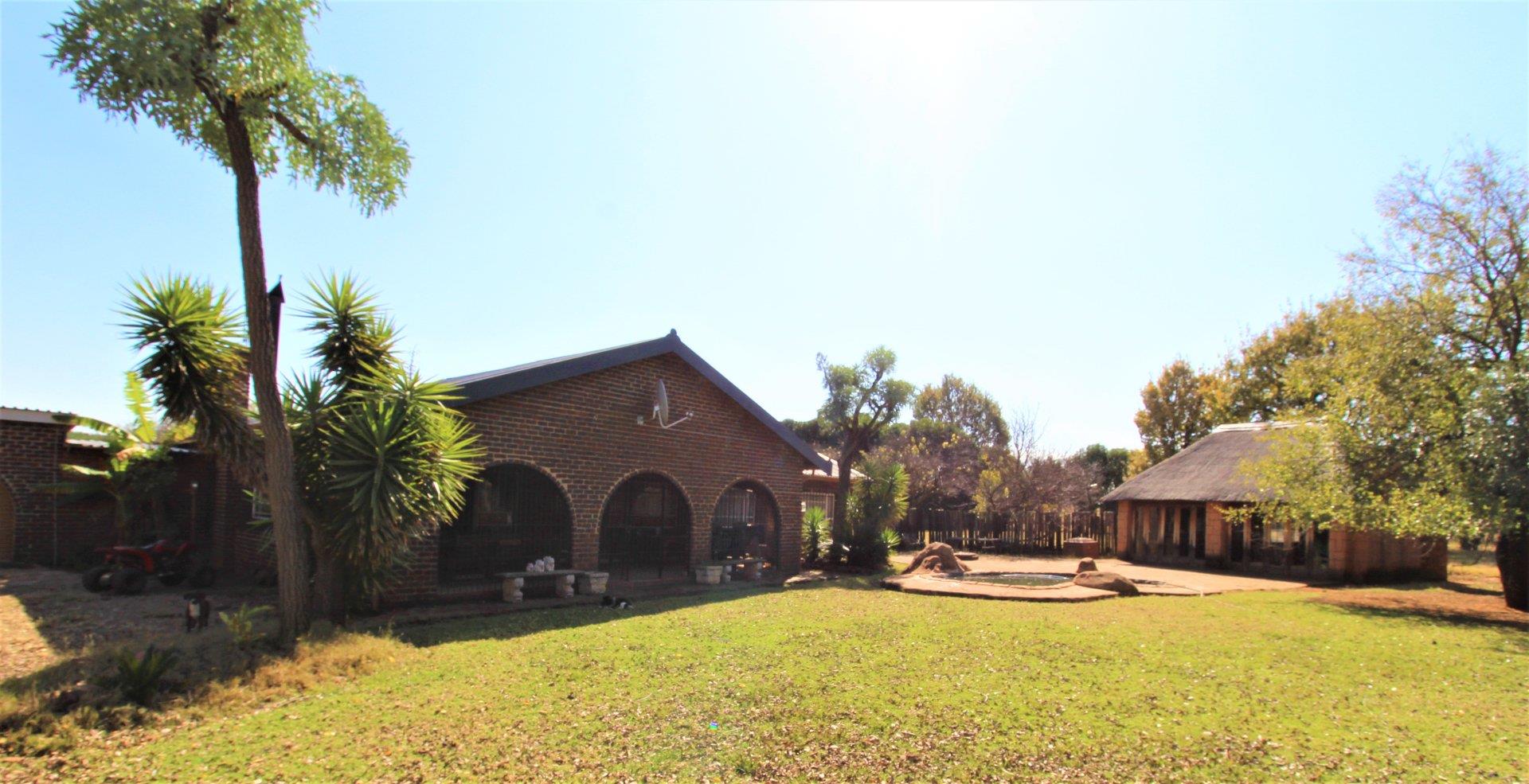 Farm for sale in Tarlton 19 Hillside P24112760219