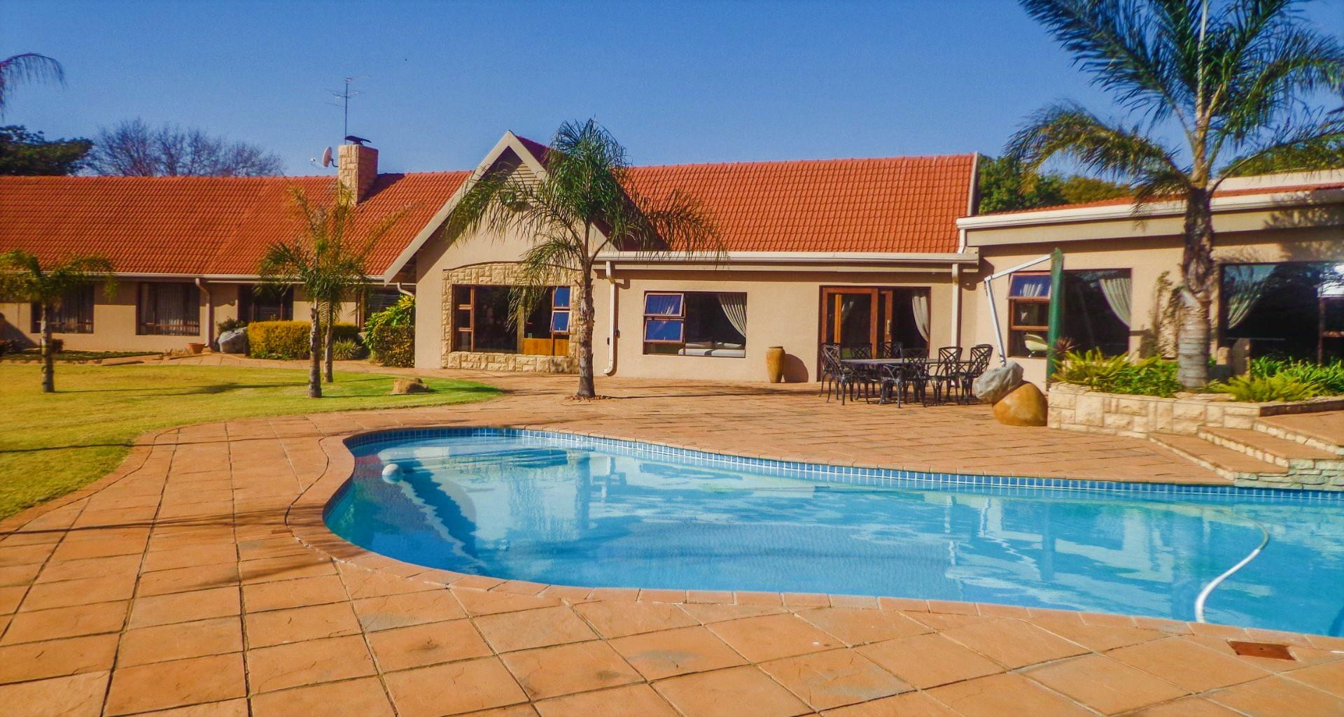 5 Bedroom House for sale in Selcourt P24112762645