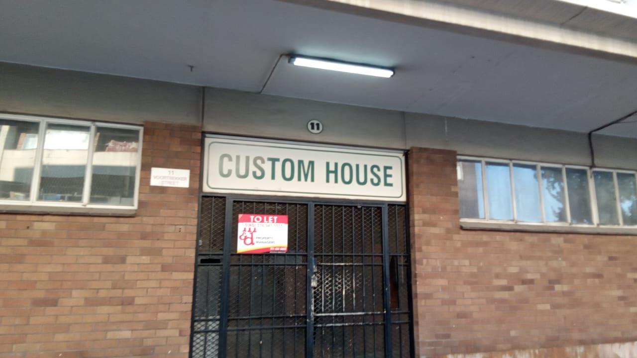 0.5 Bedroom Apartment / flat to rent in Germiston Central 113 Custom