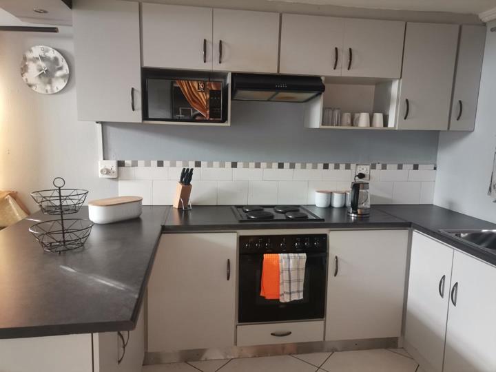 Listing number: P24-112758601, Image number: 3