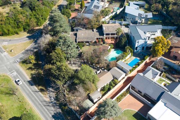 Guest Lodge in Bryanston East- OFFERS FROM R6M including furniture will be considered!

Grab an opportunity to own this exquisite ...