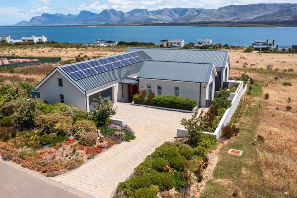 EXCLUSIVE SOLE MANDATE - Located in the heart of Benguela Cove Wine Estate’s ...