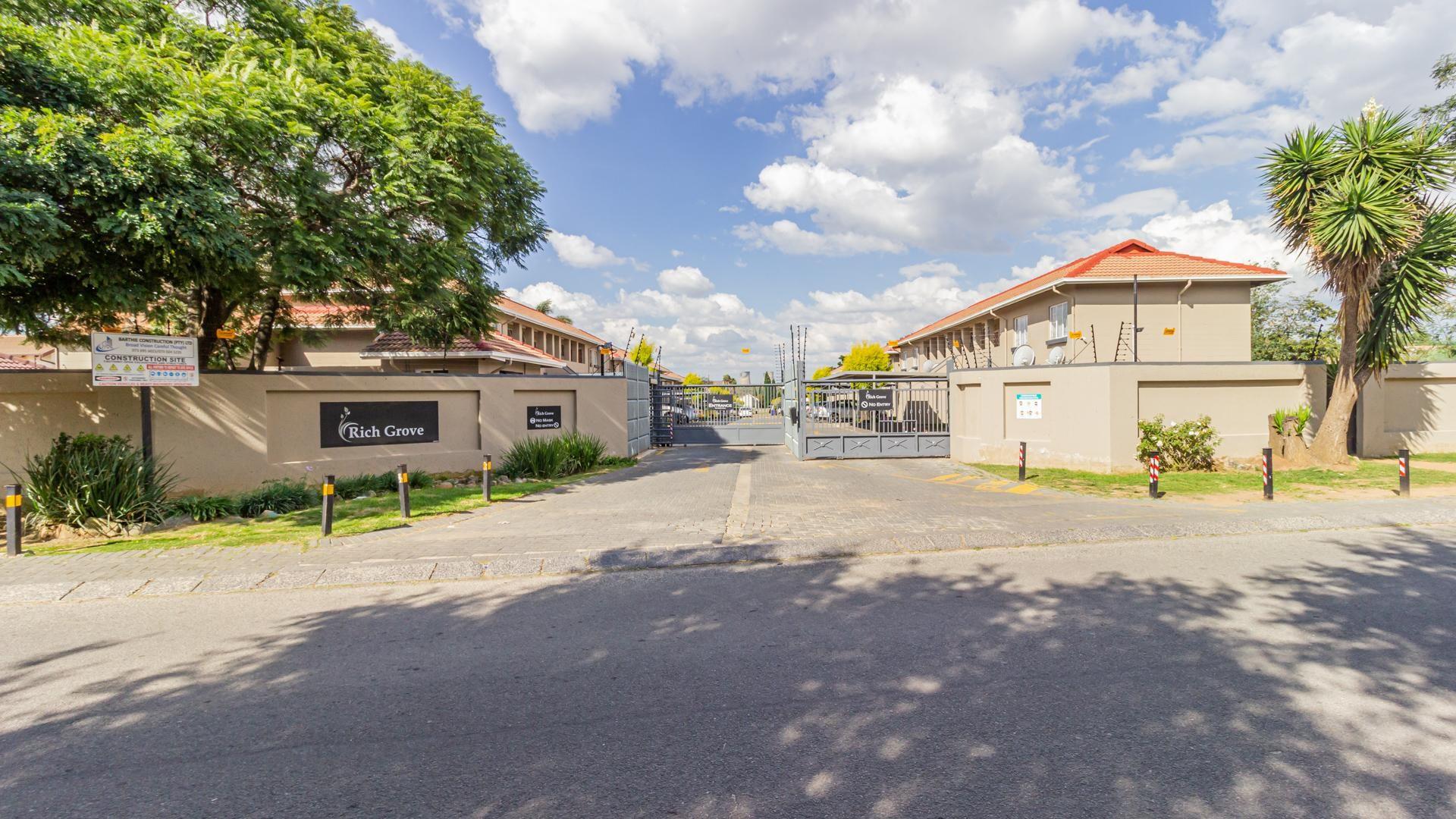 Eden Glen, Edenvale Property : Townhouses For Sale In Eden Glen 