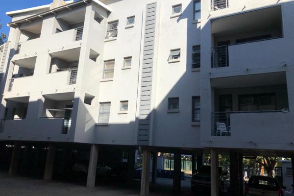 This beautifully neat apartment is ideal for students.

It offers 2 spacious bedrooms ...