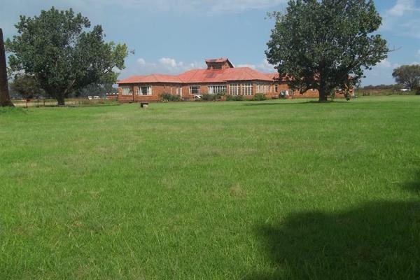 This property offers fertile land suitable for cultivating maize and other crops, as well as being well-suited for raising cattle and ...