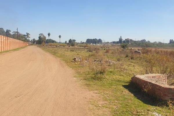 This 12.67 ha vacant land is located in the prime agricultural area of Putfontein, Benoni. The land is farmland, but it has the ...