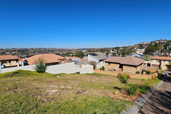 VACANT LAND IN SOUGHT AFTER NORTHCLIFF HEIGHTS ESTATE WITH VIEWS FOR DAYS IN NORTHCLIFF JOHANNESBURG

Opportunity of a lifestyle ...