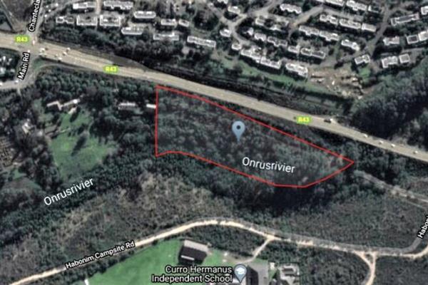 This kind of property  seldom comes on the market. This 22 457sqm. undeveloped stand is ...