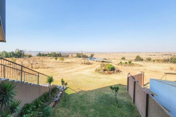 PRIME LOCATION Open to Offers!
11.6 Hectares of land overlooking the spectacular Rietvlei Nature Reserve and Dam
Easy access to R21
 ...