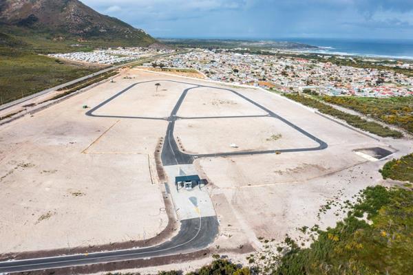 The new Flagship Park, destined to become the commercial/industrial hub of Hermanus, is situated on the R43 with high visibility. With ...