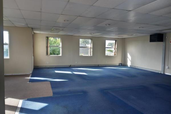 A 115m2, first floor office space has become available behind the Royal Cape Golf Club. Currently open plan, this space can be ...