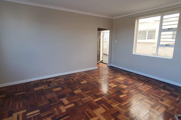 Beautifully renovated 1 bedroom flat / bachelor pad

Perfect for a single working ...