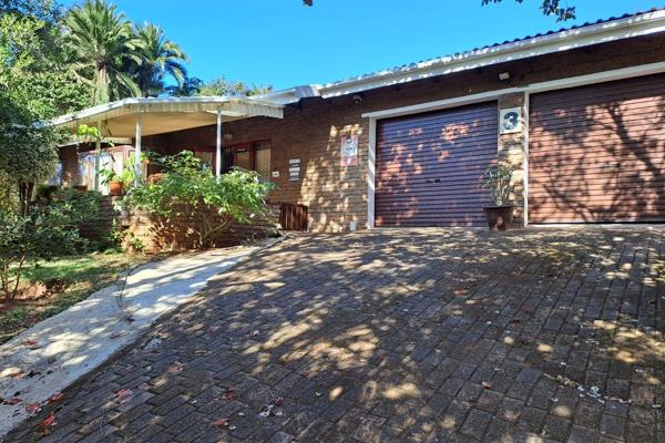 This immaculate three bed, two bathroom townhouse is situated in the heart of Southport on the lower South coast of KZN and within ...