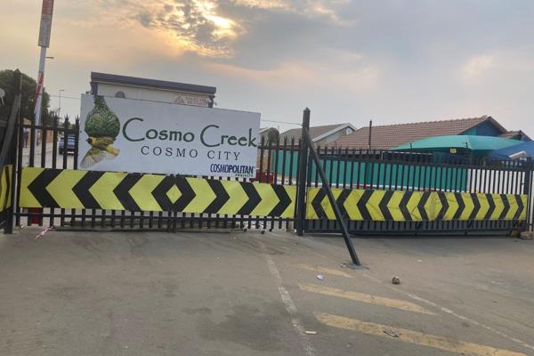 Cosmo Creek is located close to Cosmo Mall, just off Malibongwe Drive, and roughly 5 km ...